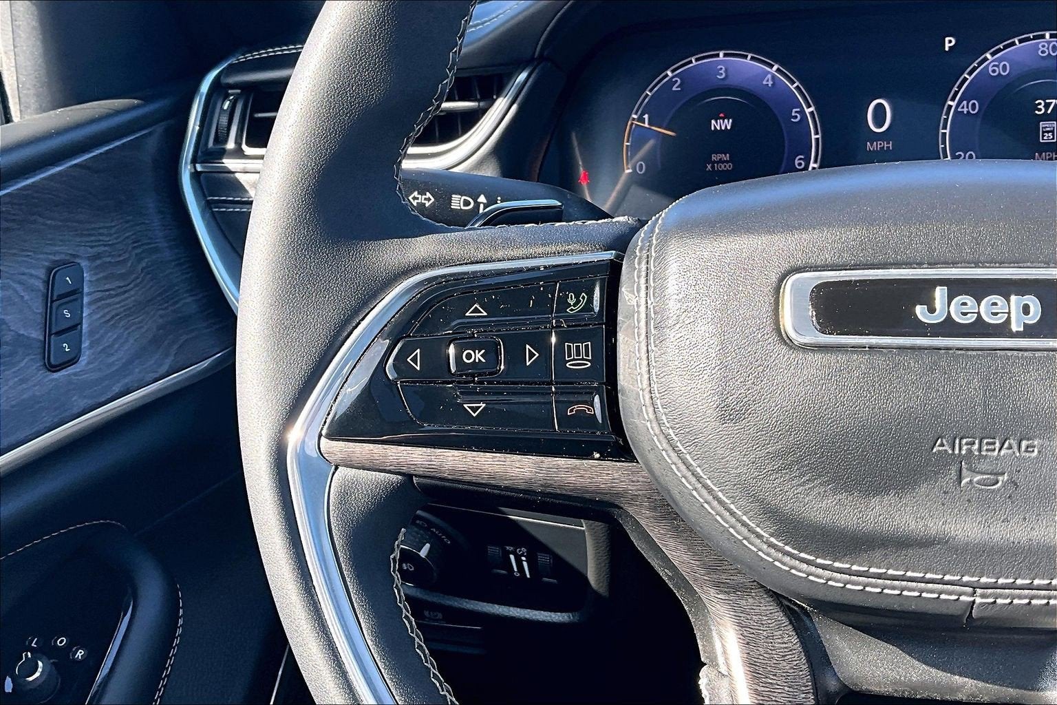 2024 Jeep Grand Cherokee L Overland