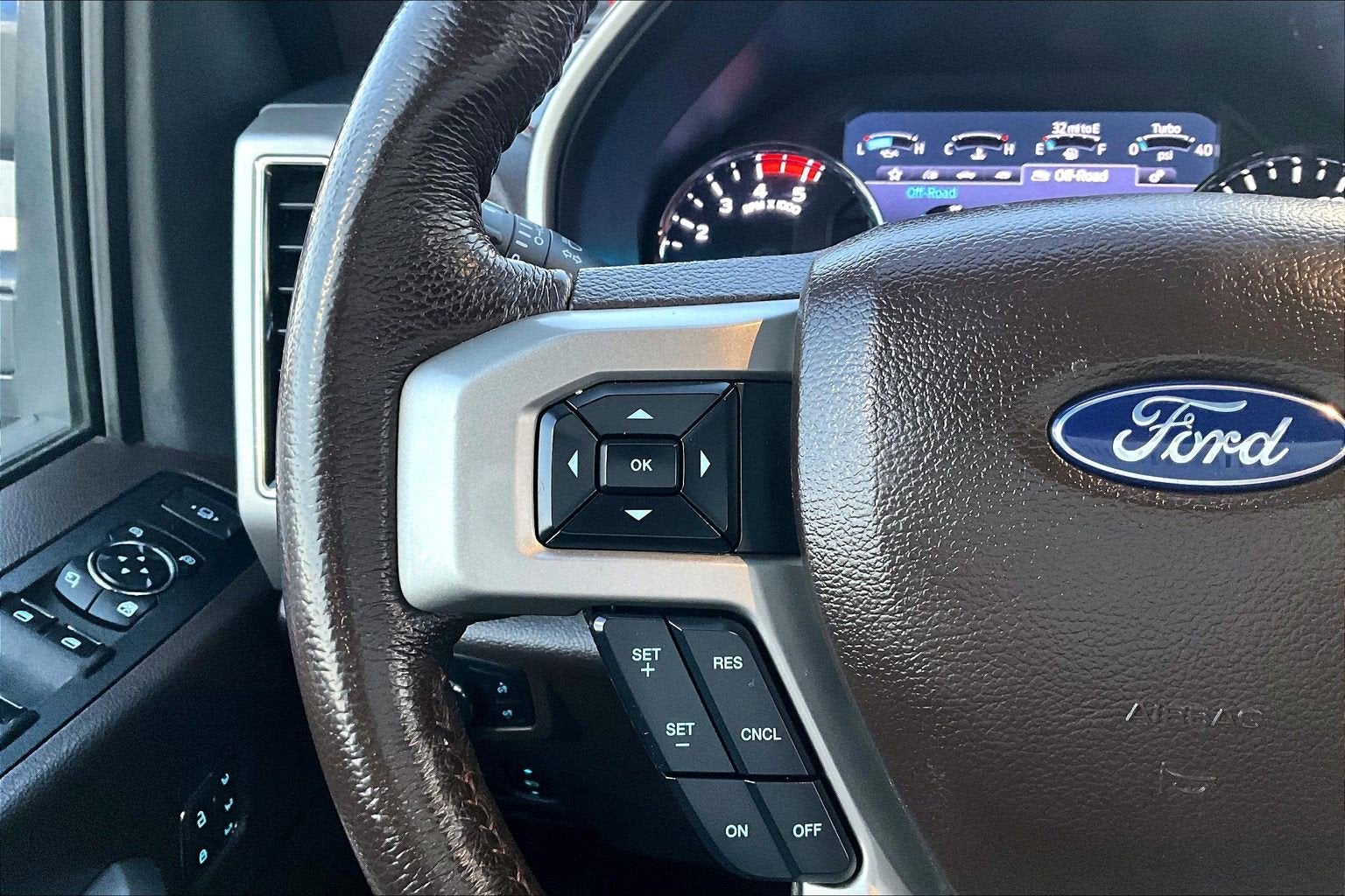 2022 Ford Super Duty F-350 DRW King Ranch