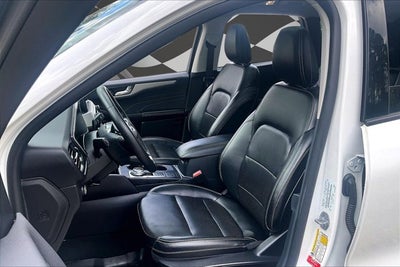 2022 Ford Escape SEL PANO ROOF & TECH PKG