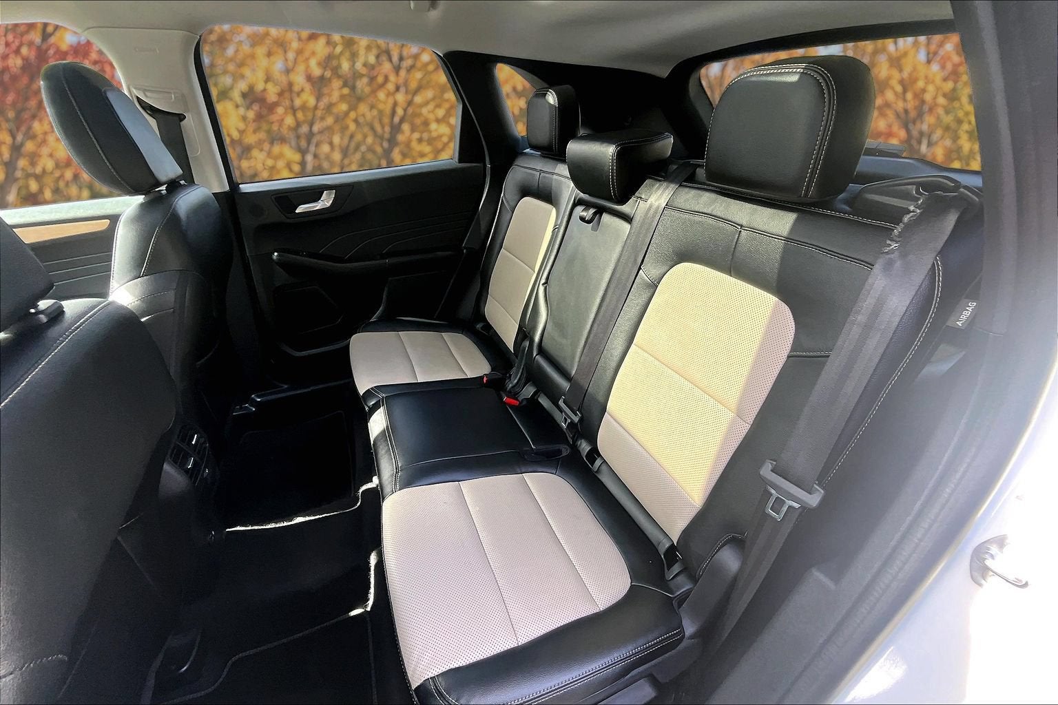 2022 Ford Escape Titanium ELITE