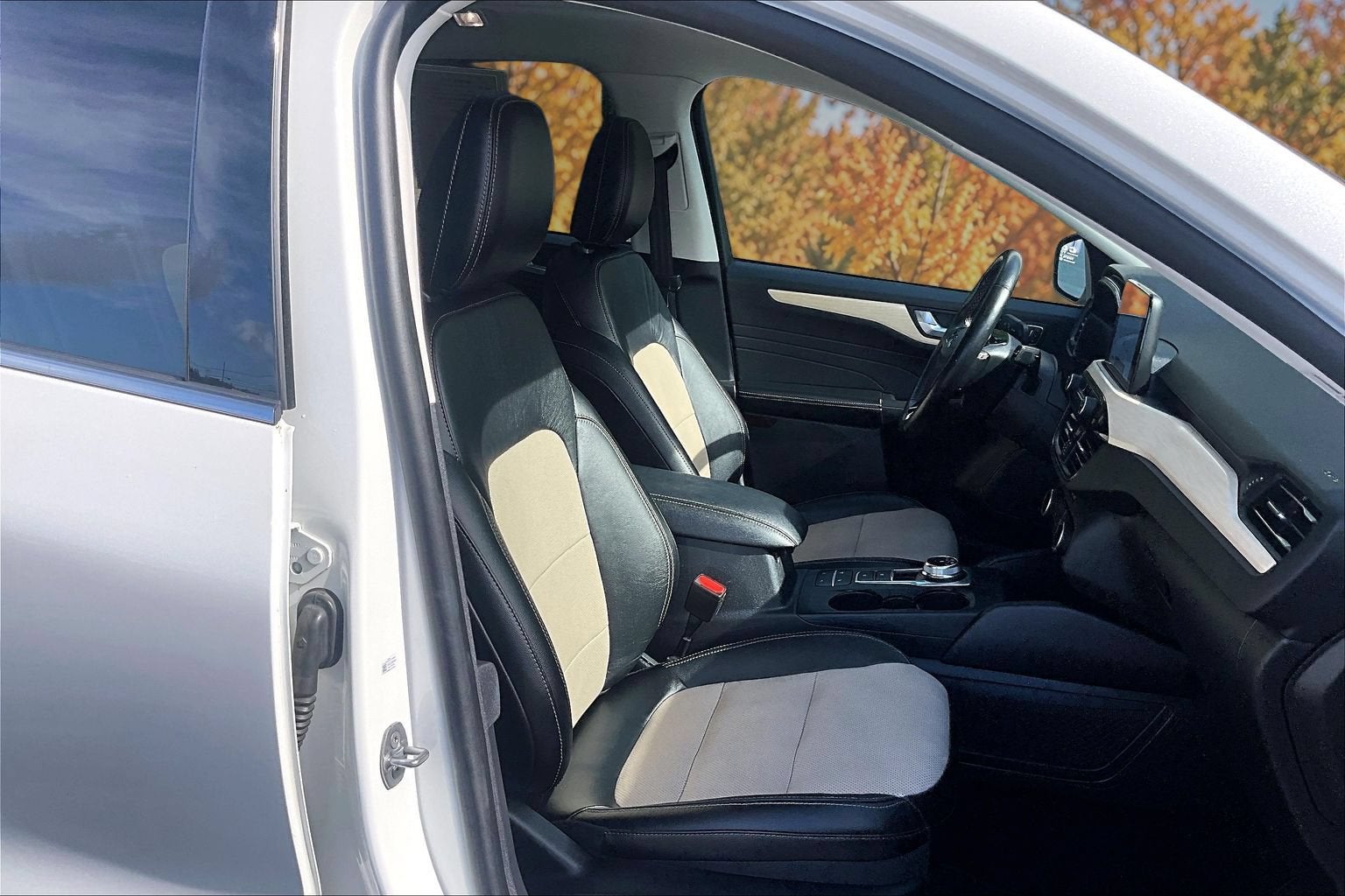 2022 Ford Escape Titanium ELITE