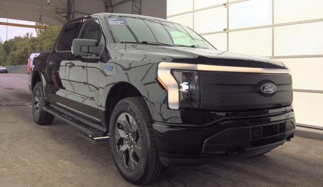 2025 Ford F-150 Lightning Flash