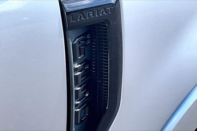 2022 Ford Super Duty F-250 SRW LARIAT