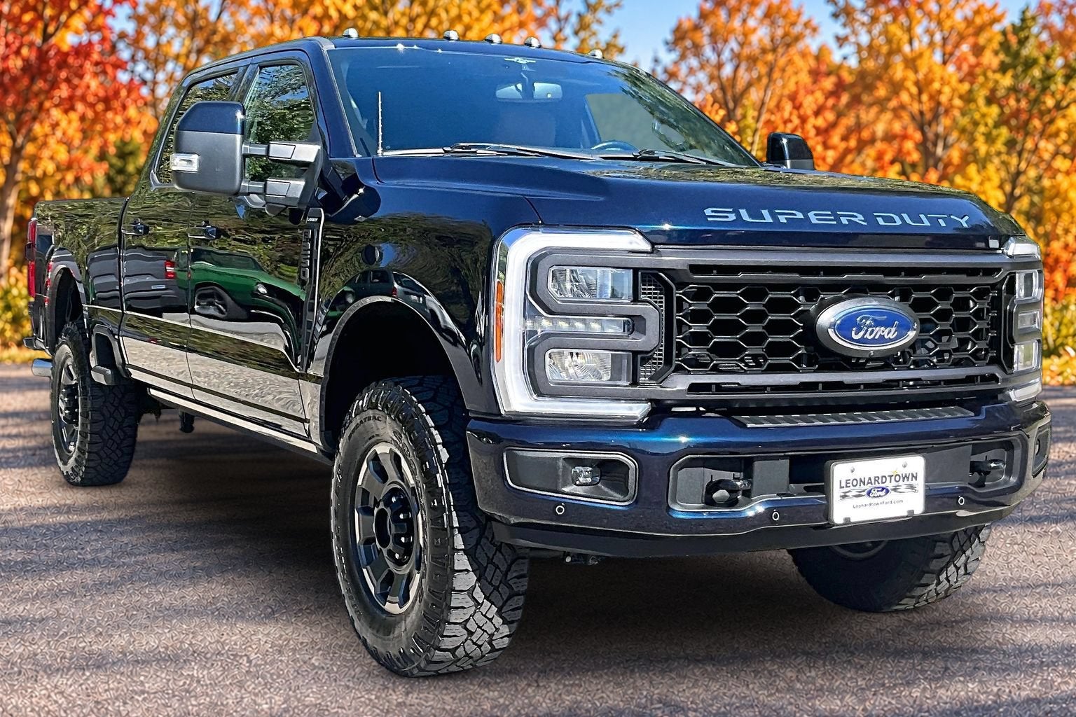 2023 Ford Super Duty F-250 SRW LARIAT TREMOR