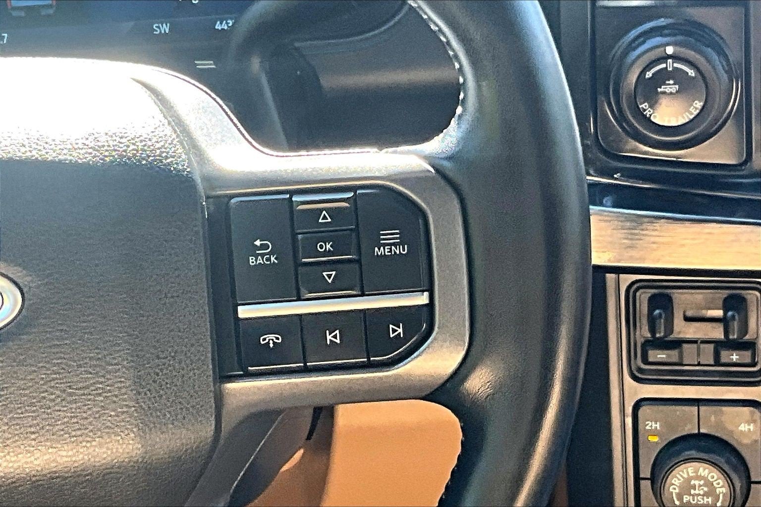 2023 Ford Super Duty F-250 SRW LARIAT TREMOR