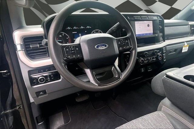2023 Ford Super Duty F-450 DRW XLT FX4 DRW DIESEL