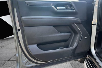 2025 GMC Yukon Elevation