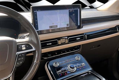 2022 Lincoln Nautilus Reserve