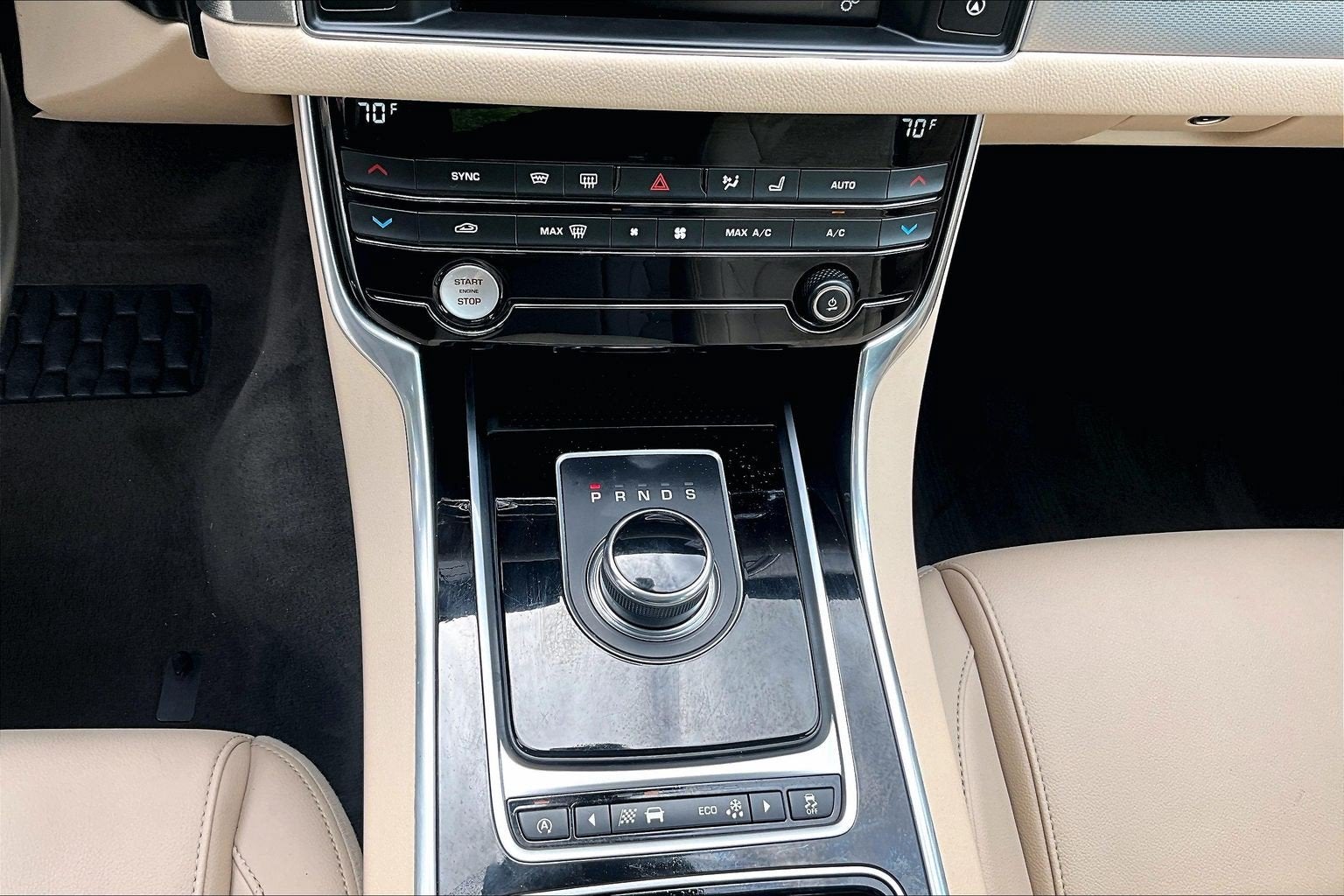 2017 Jaguar XF 35t Premium