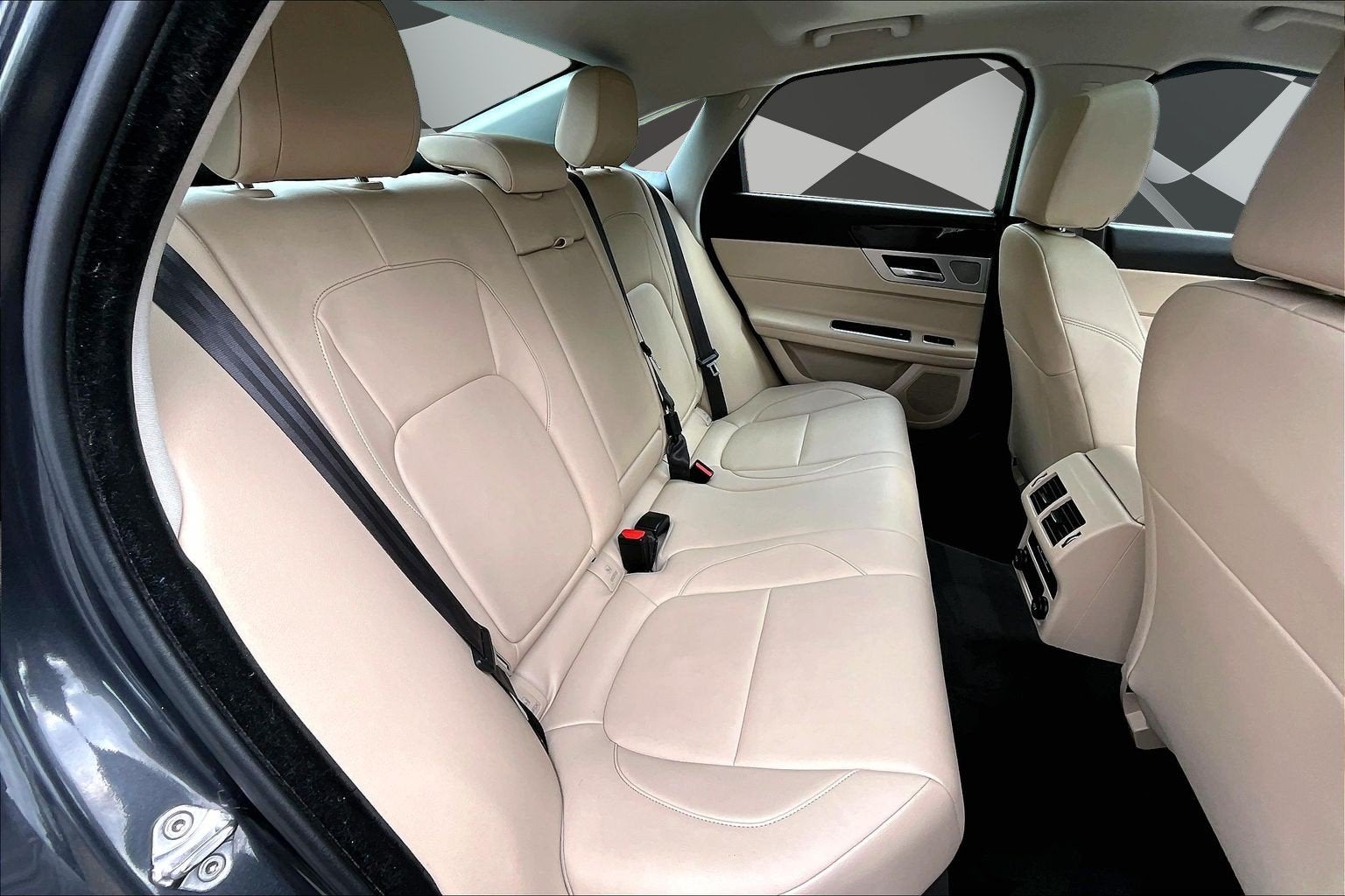 2017 Jaguar XF 35t Premium