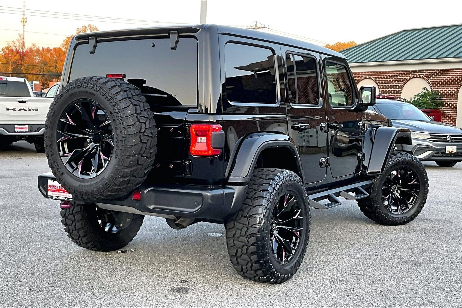 2024 Jeep Wrangler 4-Door Sahara 4x4