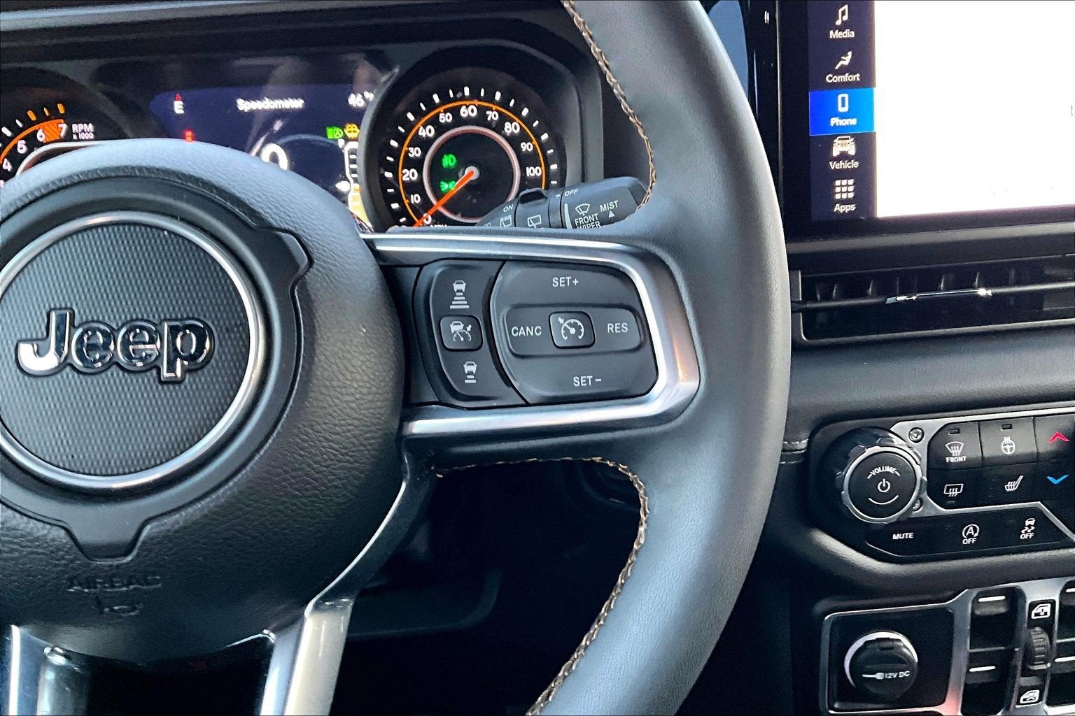 2024 Jeep Wrangler 4-Door Sahara 4x4