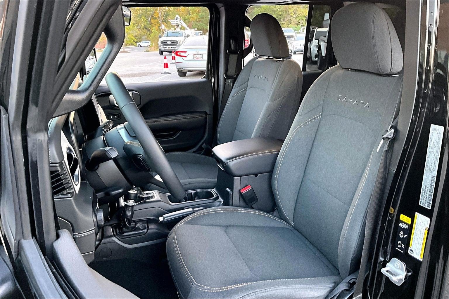 2024 Jeep Wrangler 4-Door Sahara 4x4