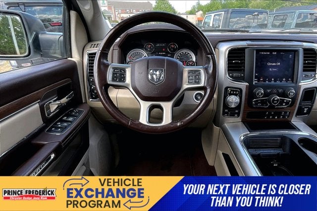 2018 RAM 1500 Laramie Crew Cab 4x4 5'7' Box