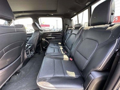 2021 RAM 1500 Laramie Crew Cab 4x4 5'7' Box
