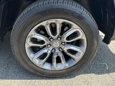 2021 RAM 1500 Laramie Crew Cab 4x4 5'7' Box