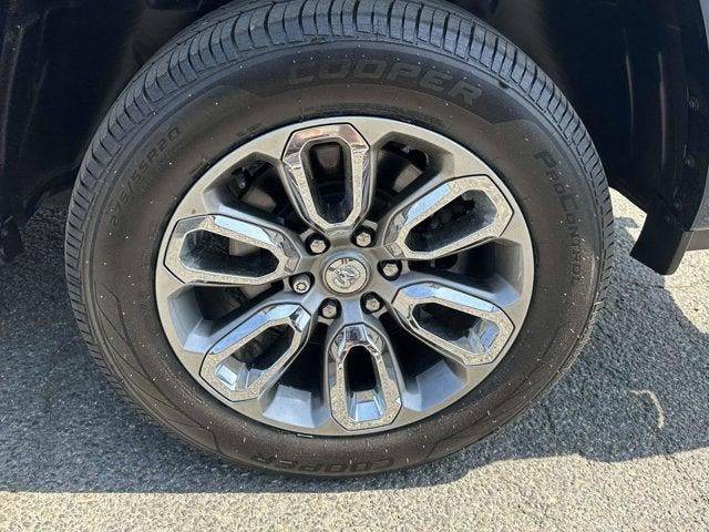 2021 RAM 1500 Laramie Crew Cab 4x4 5'7' Box