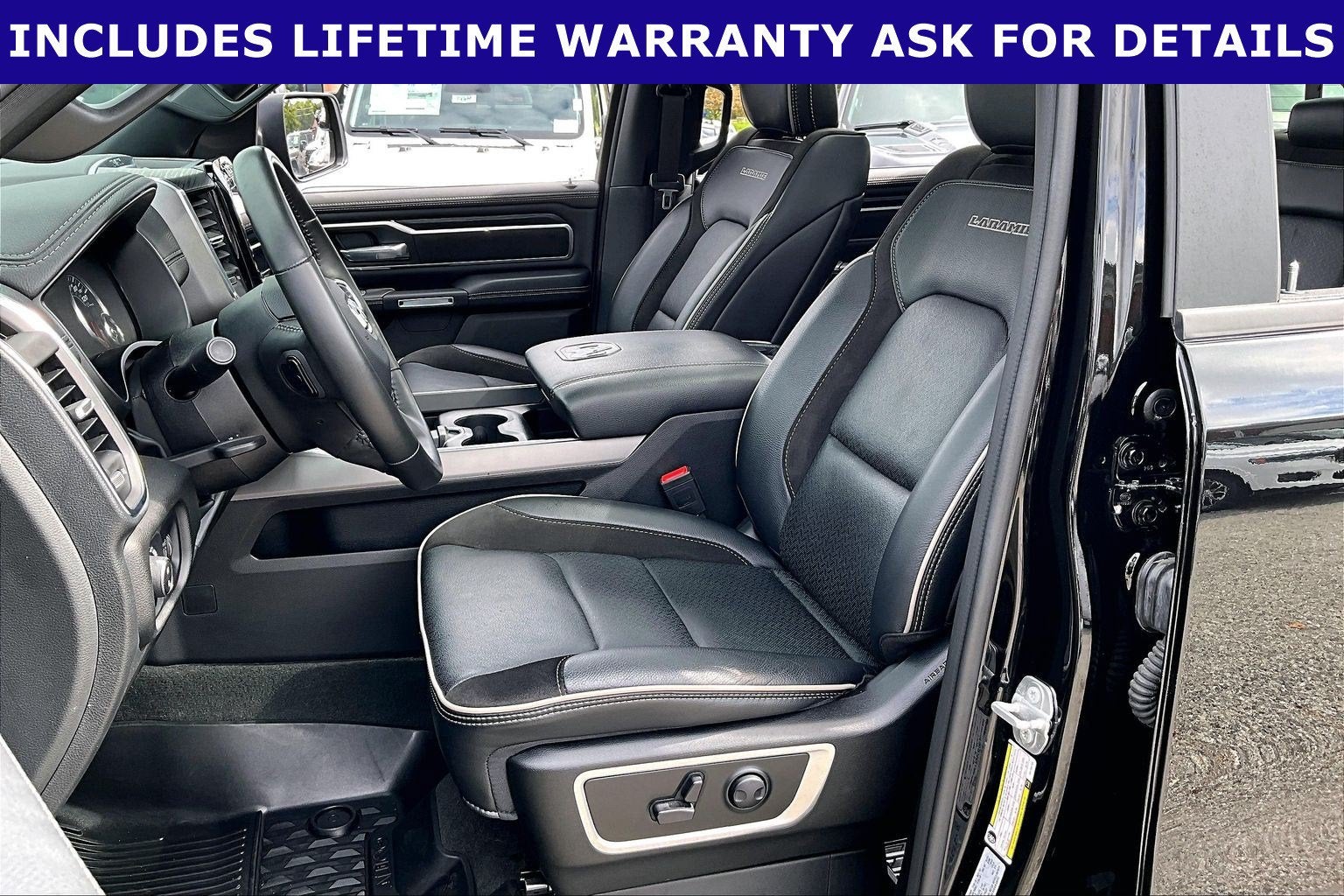 2024 RAM 1500 Laramie Crew Cab 4x4 5'7' Box