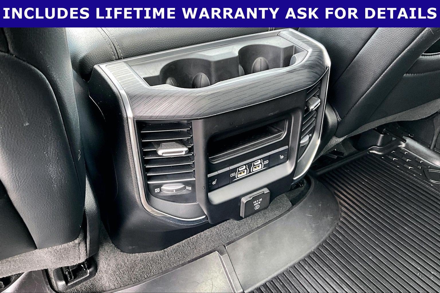 2024 RAM 1500 Laramie Crew Cab 4x4 5'7' Box