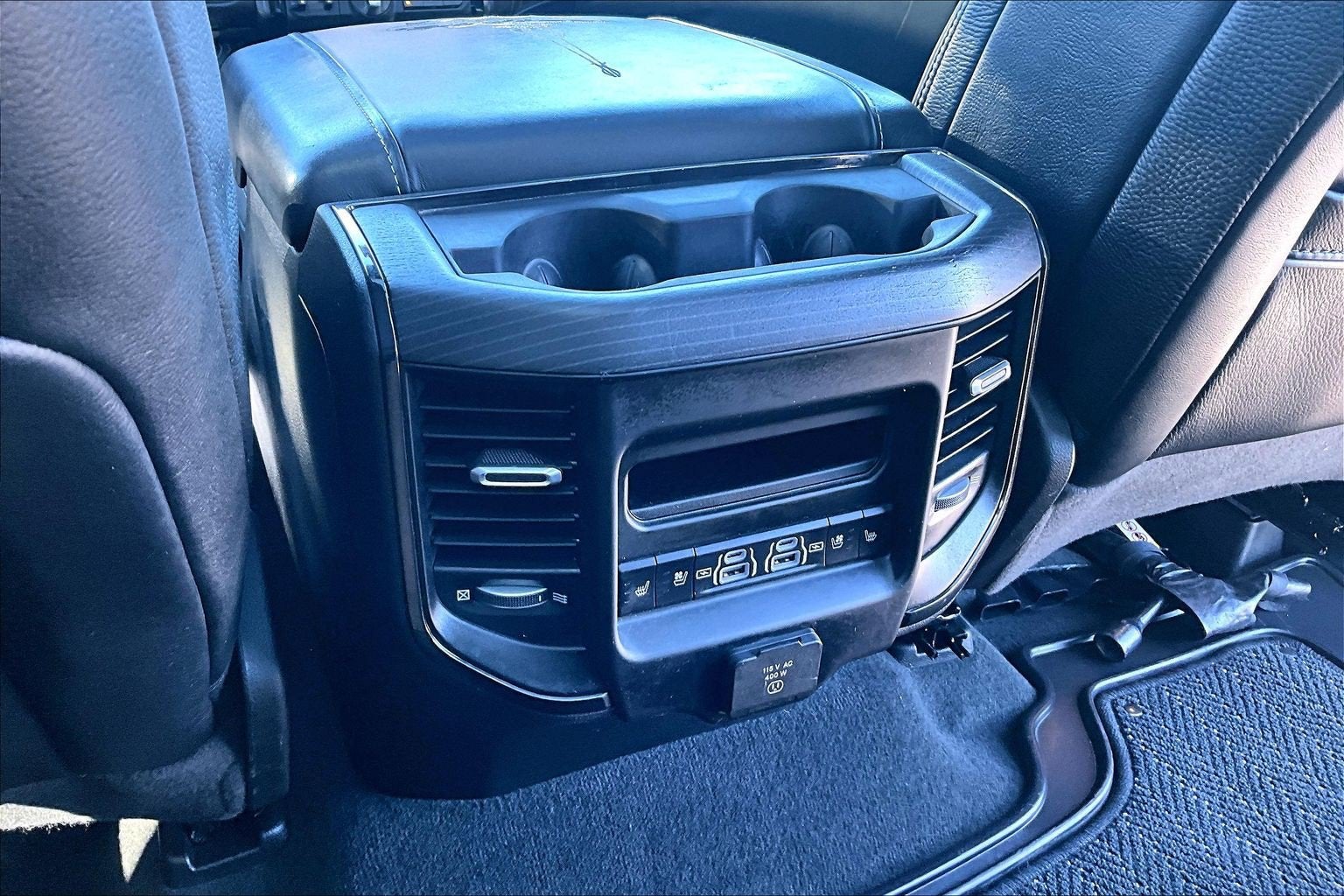2022 RAM 1500 Limited Crew Cab 4x4 6'4' Box