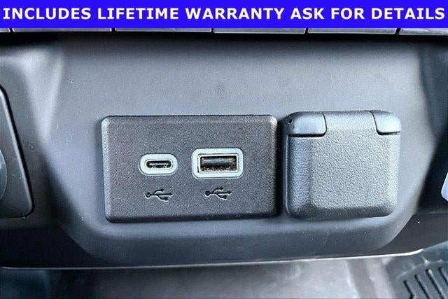 2025 Chevrolet Silverado 1500 4WD Double Cab Standard Bed Custom
