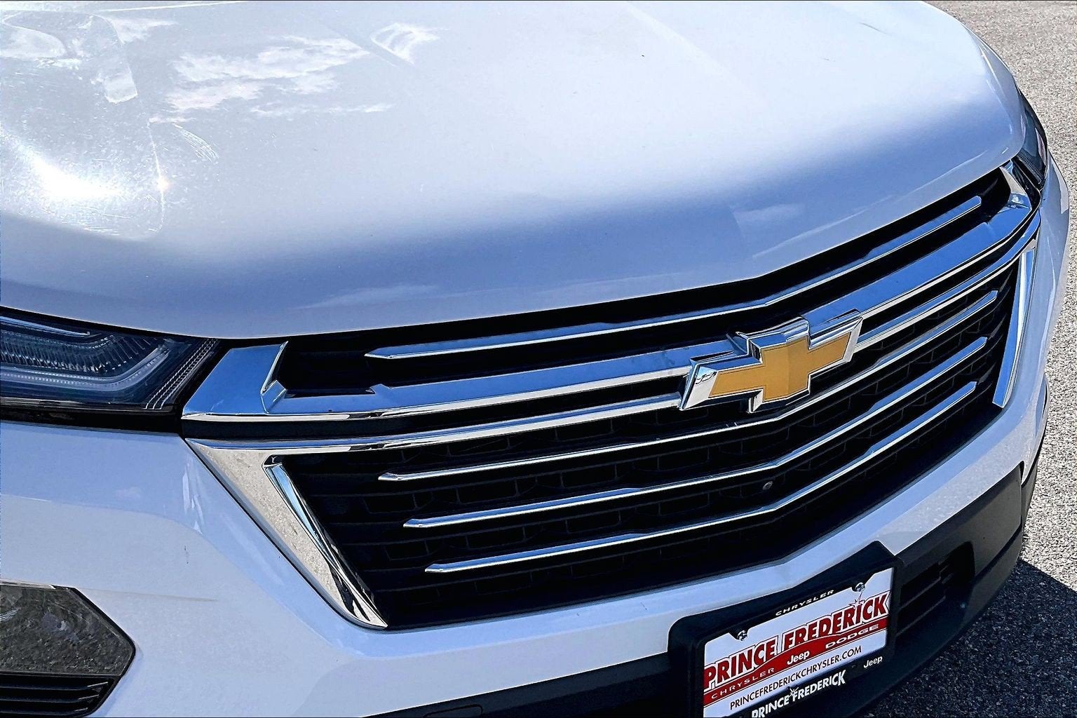 2023 Chevrolet Traverse AWD LT Leather