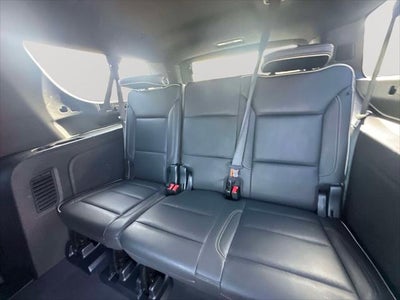 2023 Chevrolet Suburban 4WD Premier