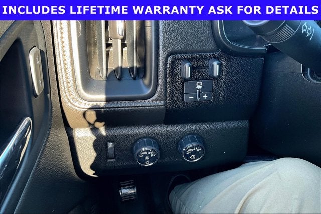 2022 GMC Canyon 4WD Crew Cab Short Box AT4 - Leather