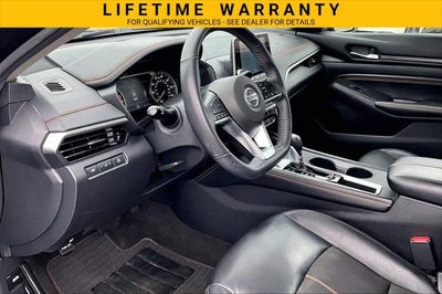2022 Nissan Altima SR FWD