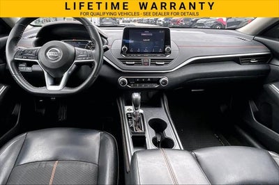 2022 Nissan Altima SR FWD