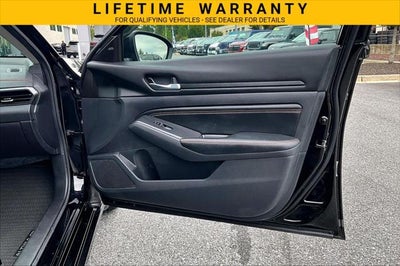2022 Nissan Altima SR FWD