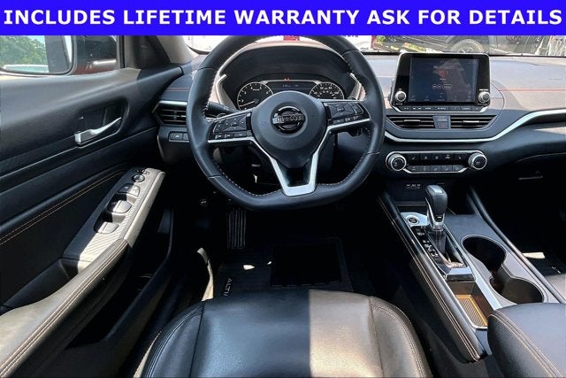 2020 Nissan Altima SR FWD