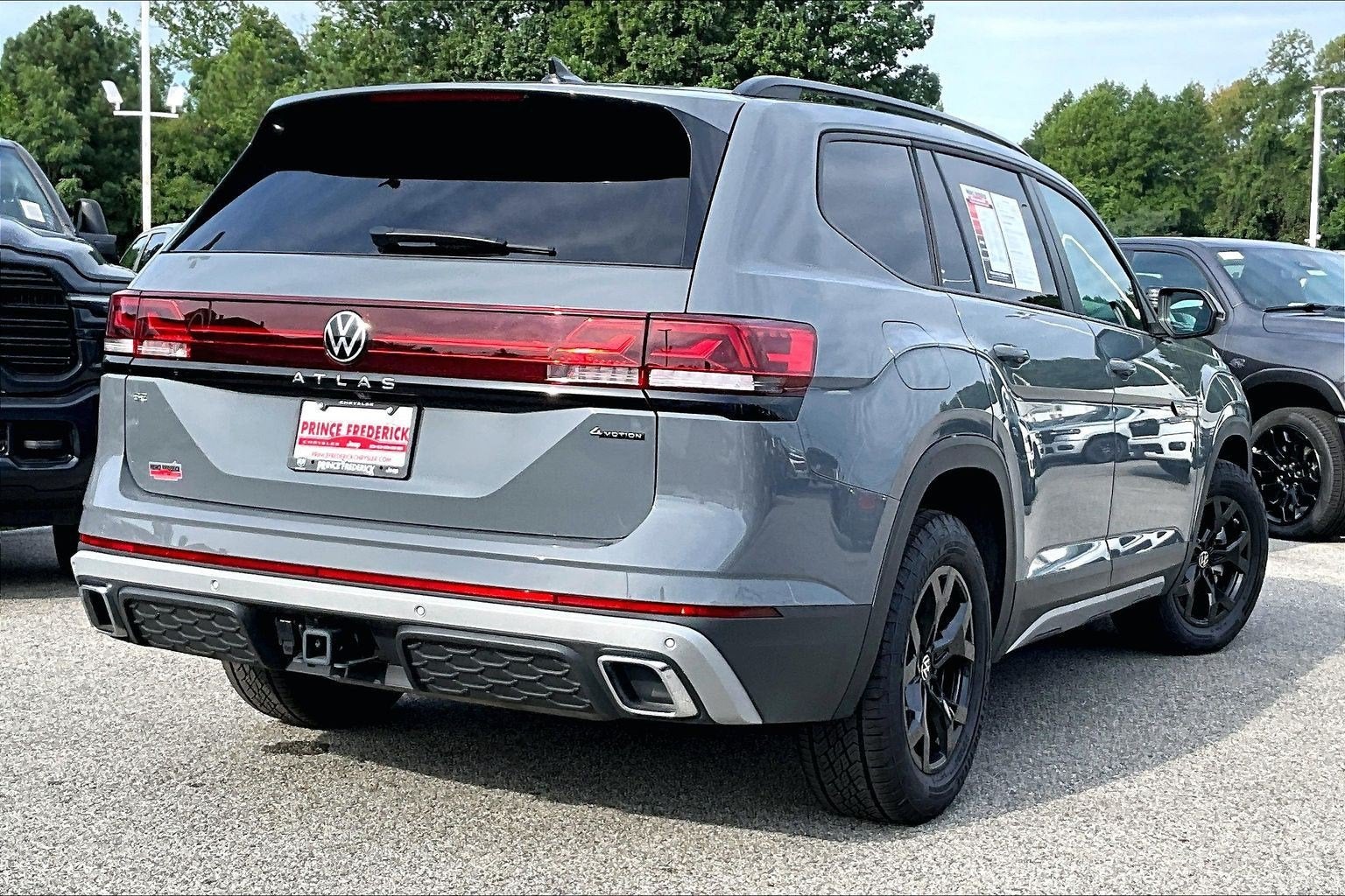 2025 Volkswagen Atlas 2.0T Peak Edition