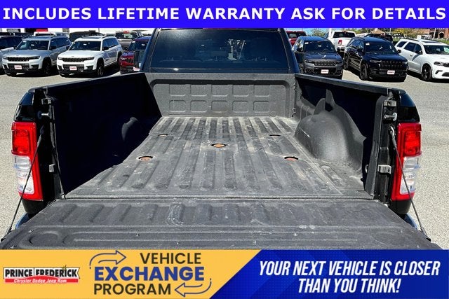 2023 RAM 3500 Big Horn Crew Cab 4x4 8' Box