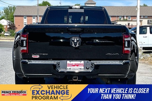 2021 RAM 3500 Limited Mega Cab 4x4 6'4' Box