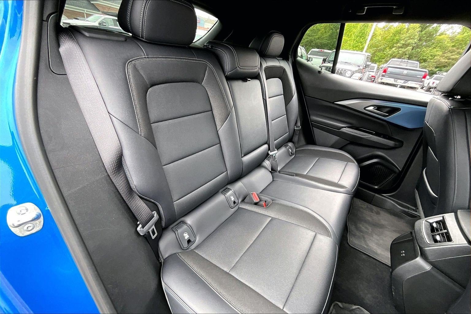 2025 Chevrolet Equinox EV LT