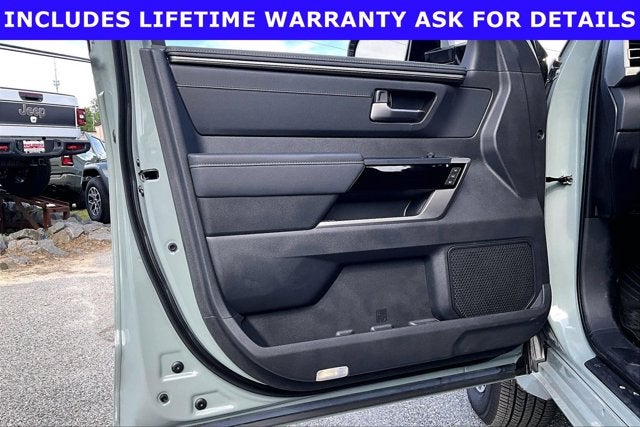 2026 Toyota Tundra Limited CrewMax 5.5' Bed