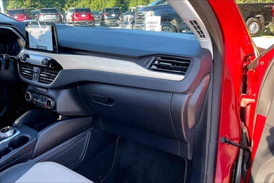 2022 Ford Escape Titanium Hybrid