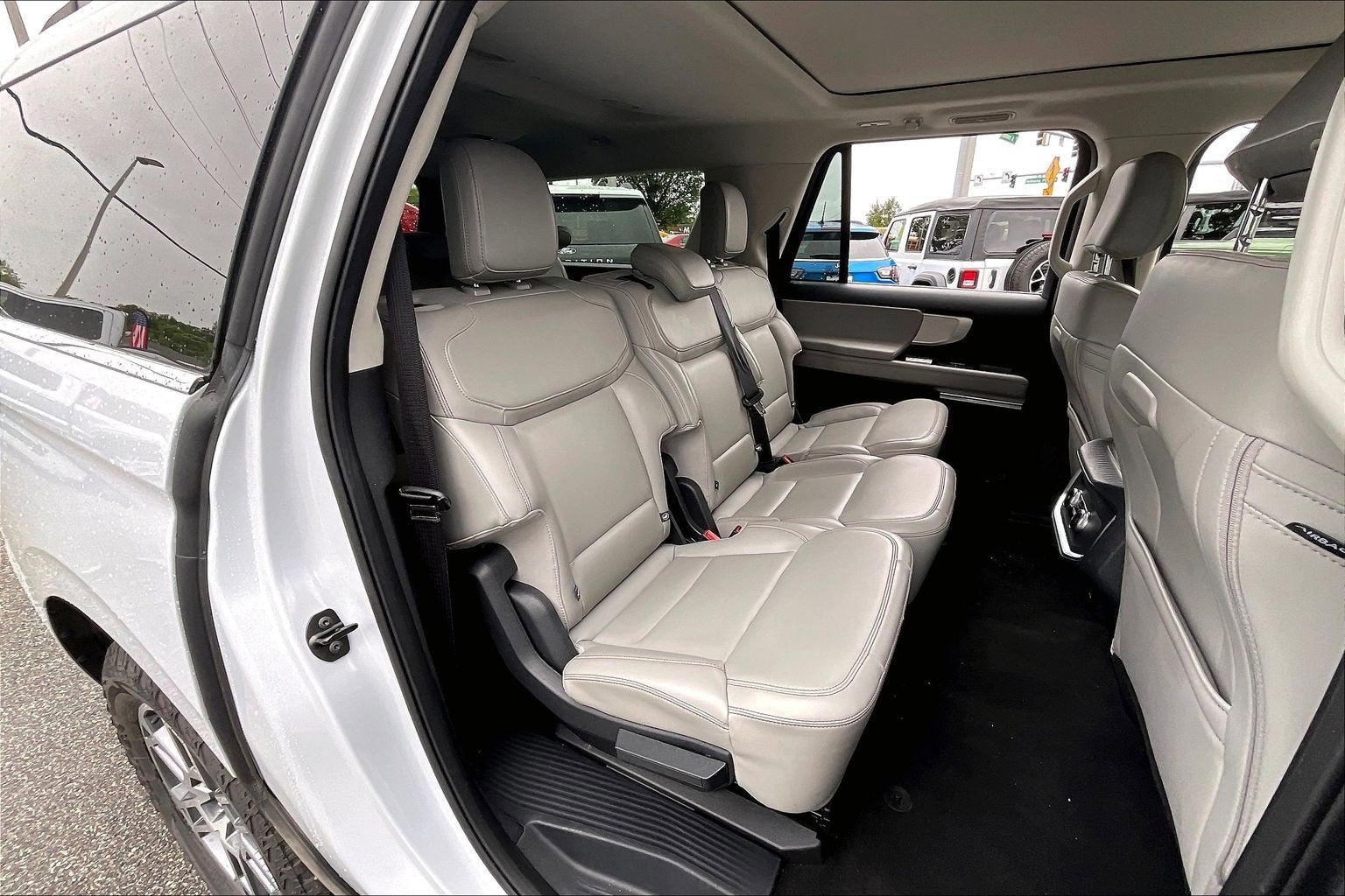 2025 Ford Expedition Max Active