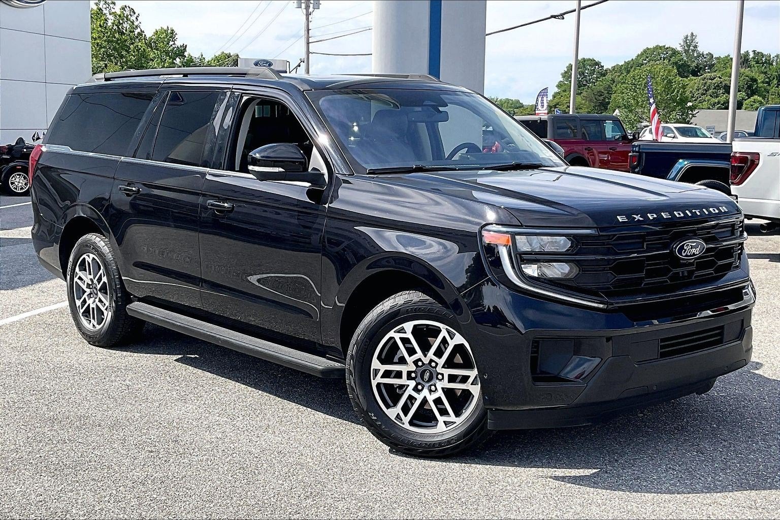 2025 Ford Expedition Max Active