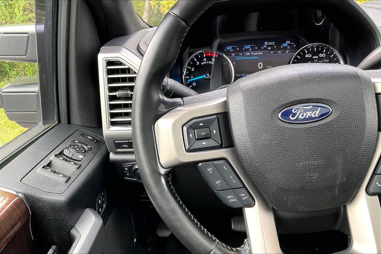 2017 Ford Super Duty F-250 SRW Platinum