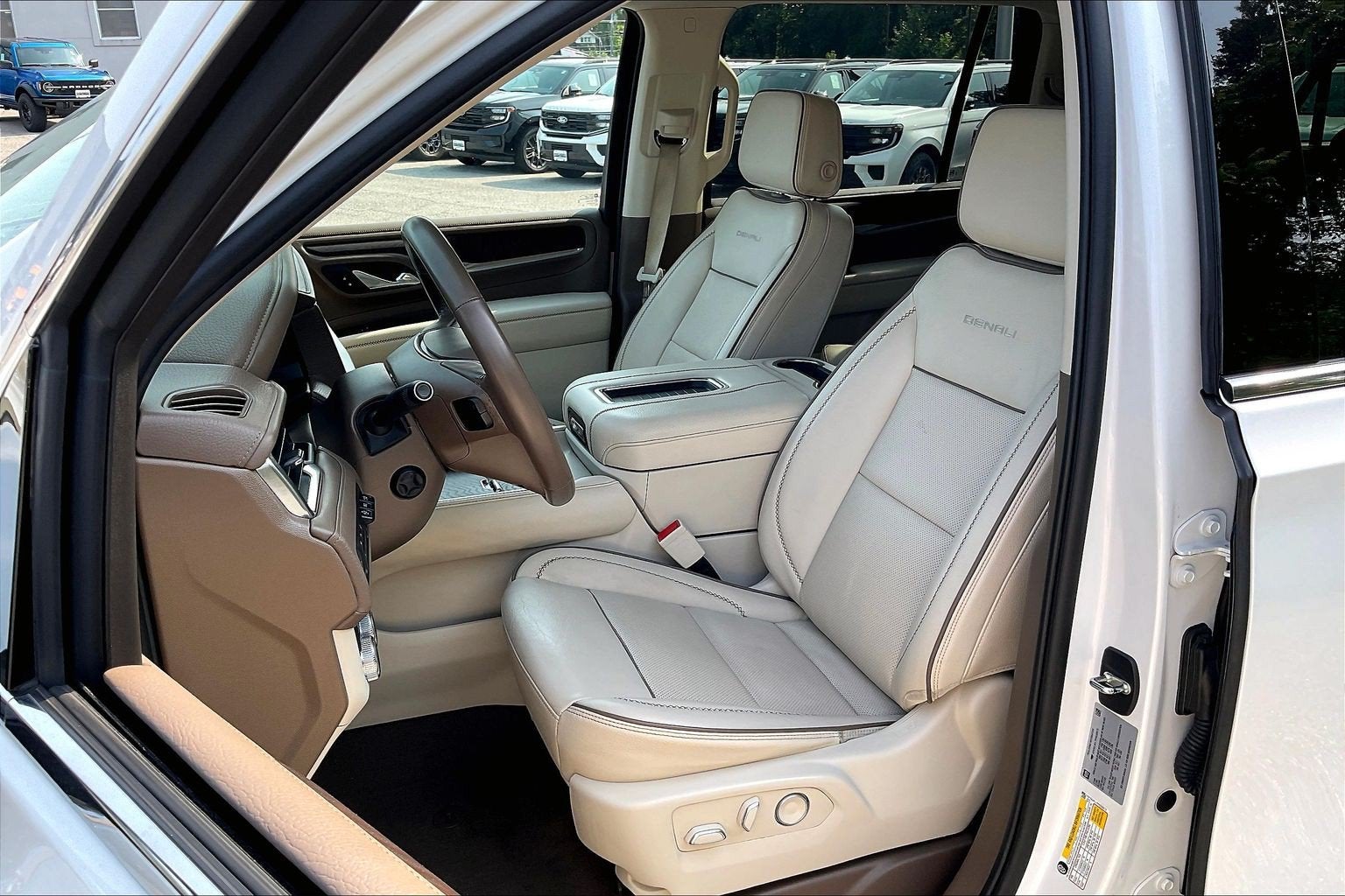 2023 GMC Yukon XL Denali