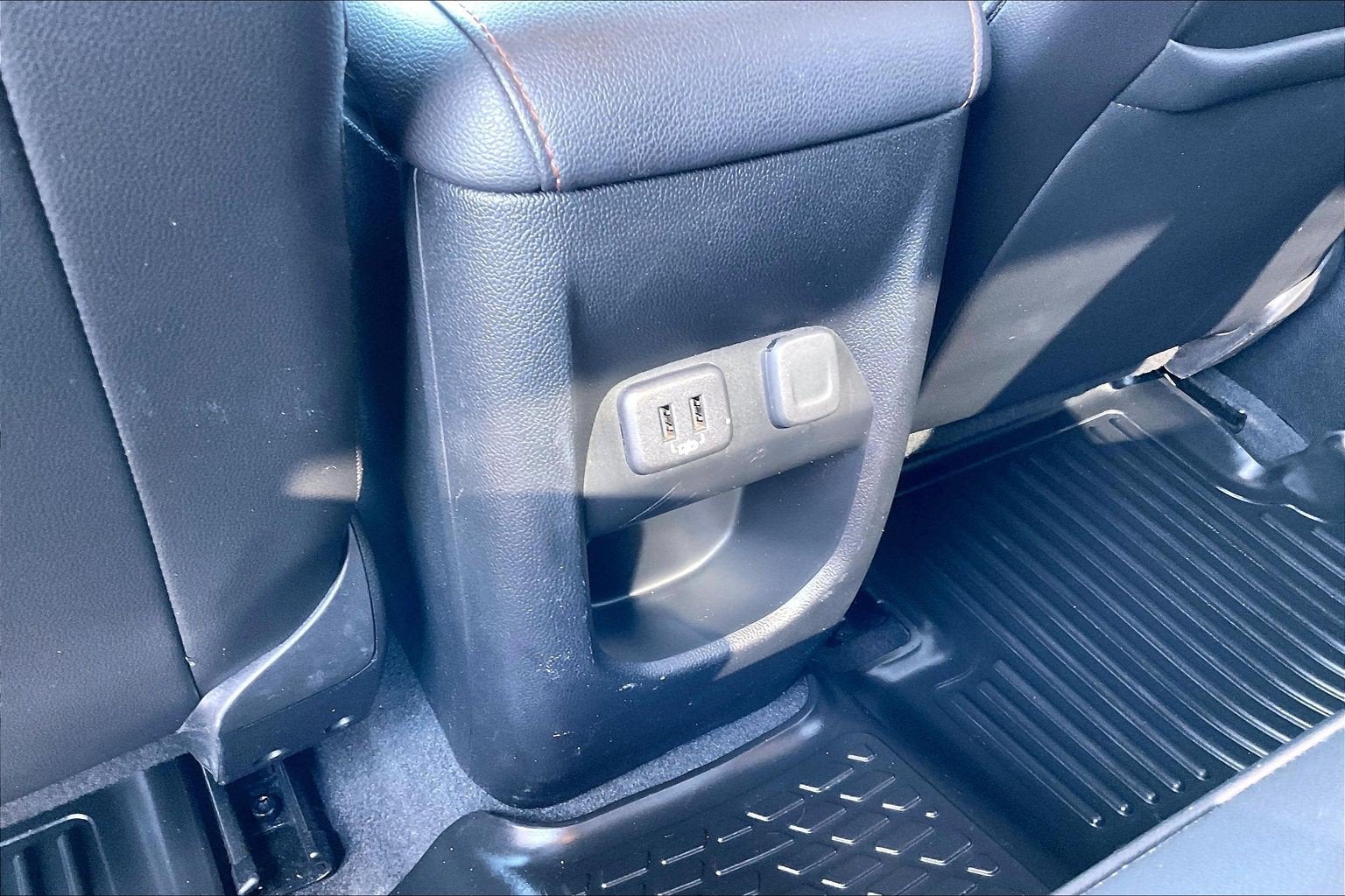 2022 GMC Canyon 4WD AT4 w/Leather