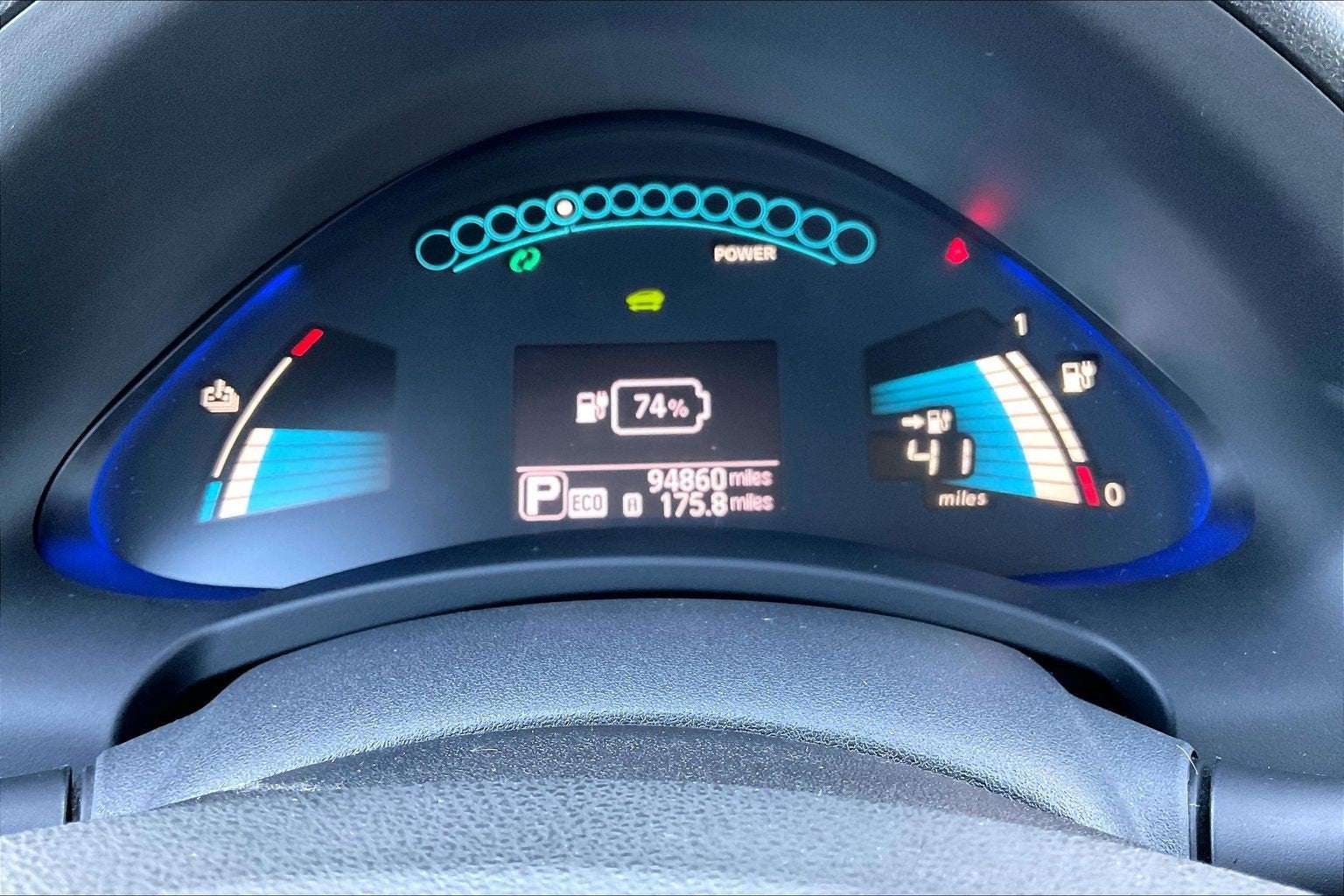 2015 Nissan LEAF SV