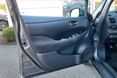 2015 Nissan LEAF SV
