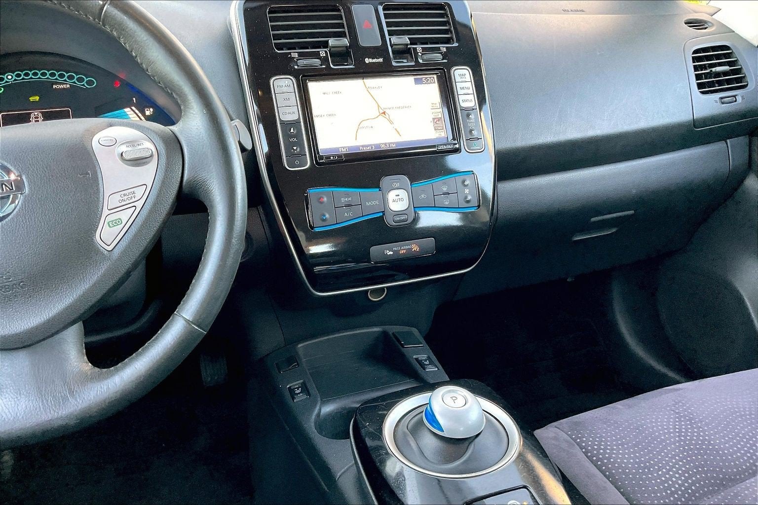 2015 Nissan LEAF SV