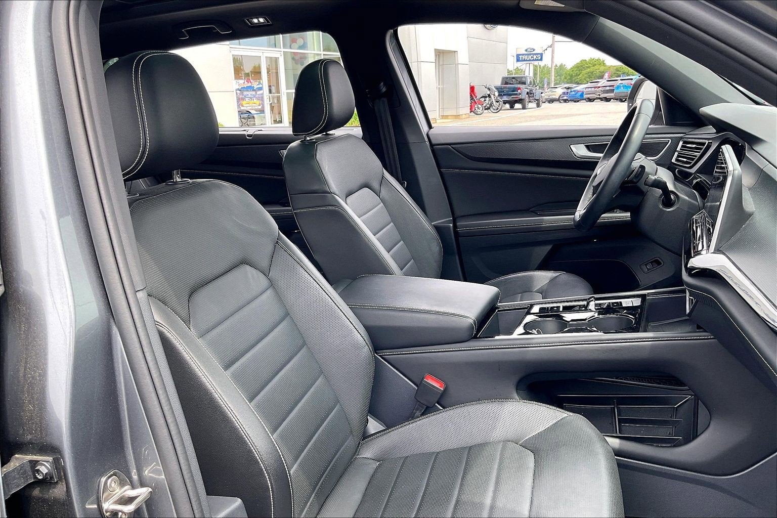 2024 Volkswagen Atlas Cross Sport 2.0T SEL R-Line