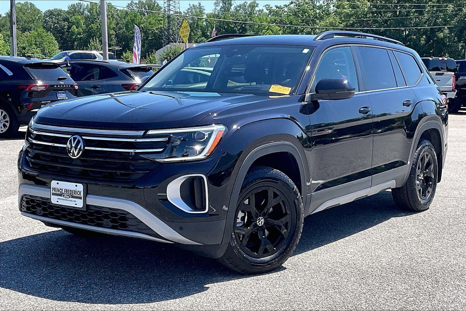 2024 Volkswagen Atlas 2.0T Peak Edition SEL