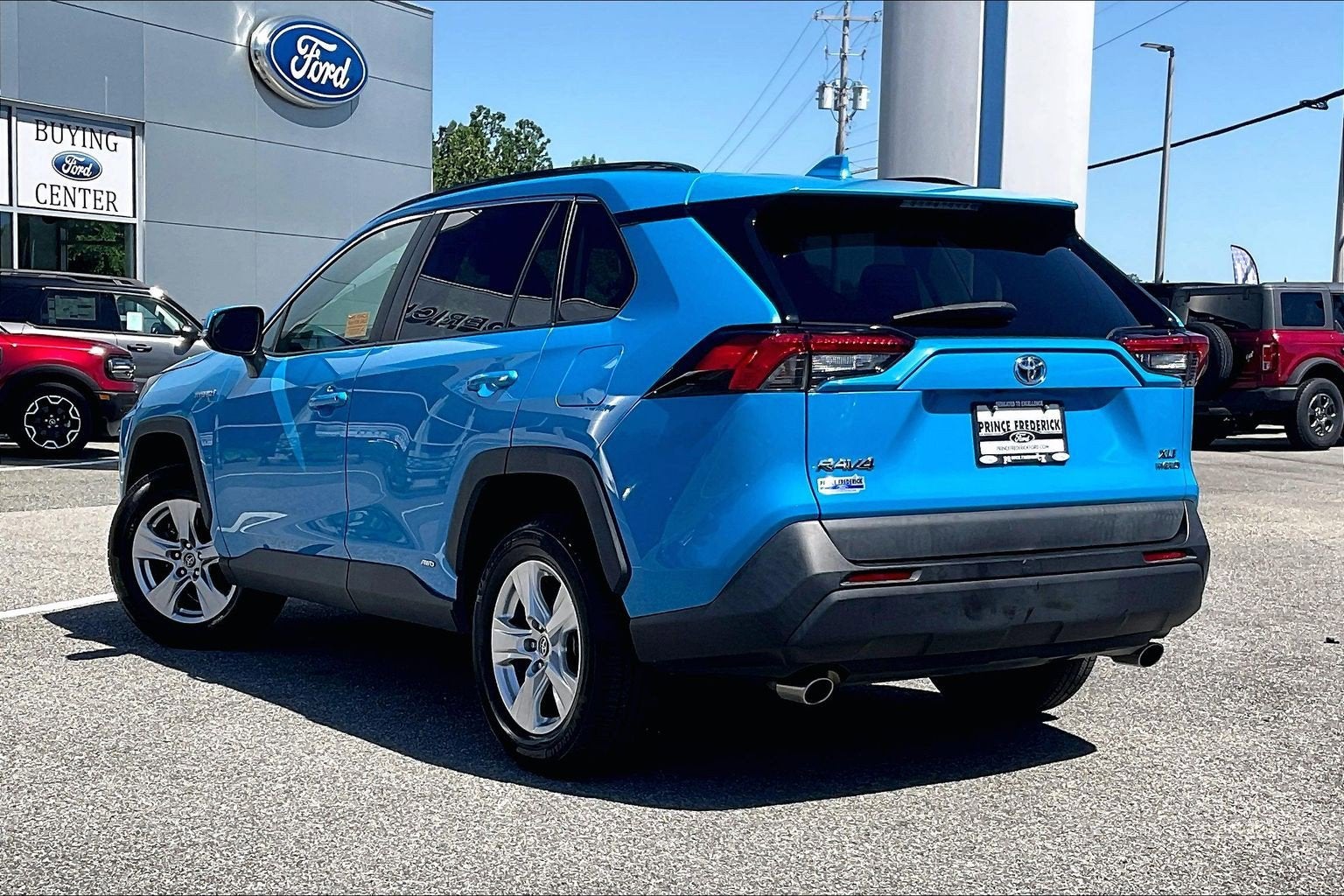 2020 Toyota RAV4 Hybrid XLE