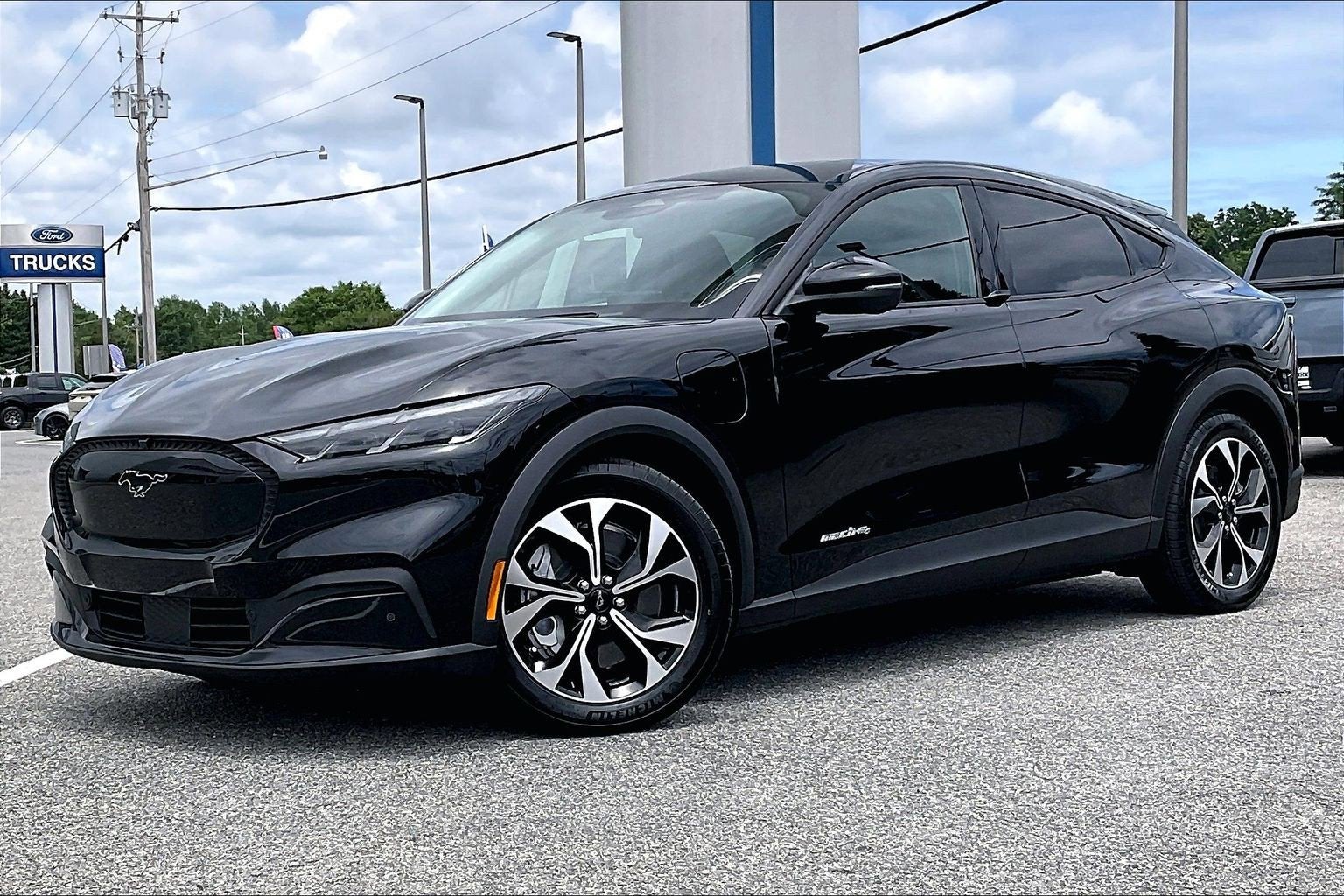 2025 Ford Mustang Mach-E Select